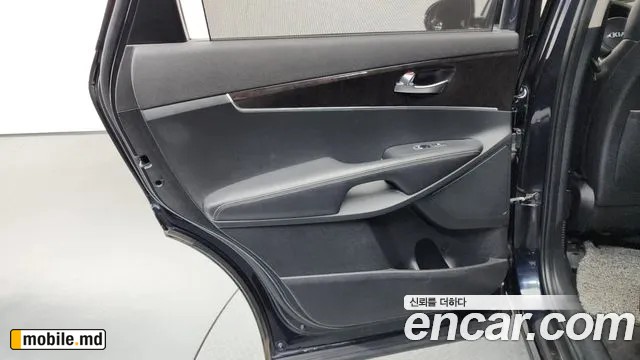 2017 Kia Sorento — photo 25
