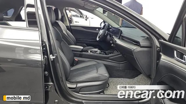 2025 Kia K5 — photo 11