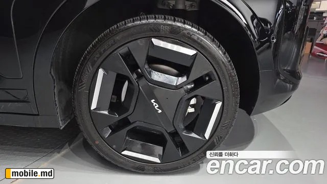 2025 Kia EV3 — photo 21