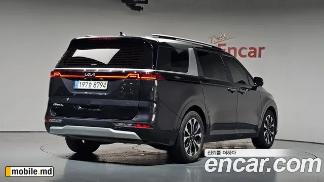 2023 Kia Canival — photo 2