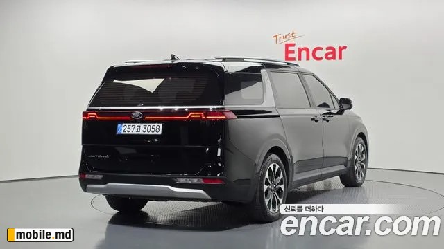 2021 Kia Canival — photo 2