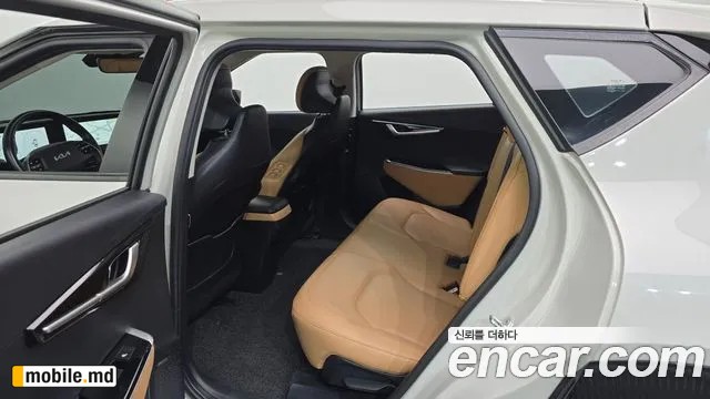 2022 Kia EV6 — photo 12