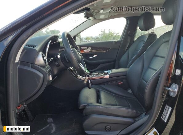 2021 Mercedes-Benz C 300 4Matic — photo 7