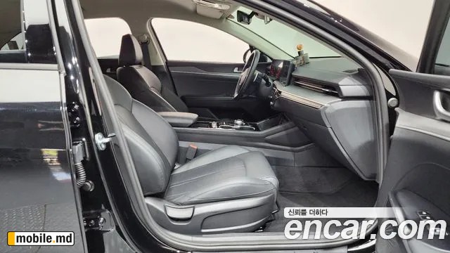 2025 Kia K5 — photo 26
