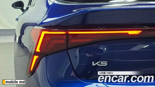 2025 Kia K5 — photo 23
