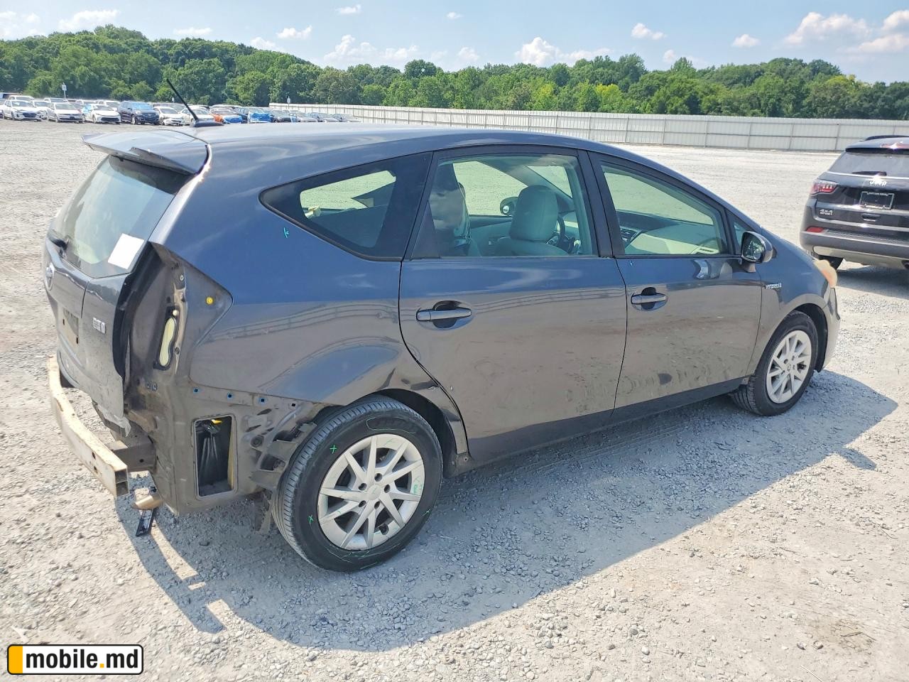 2014 Toyota Prius — photo 3