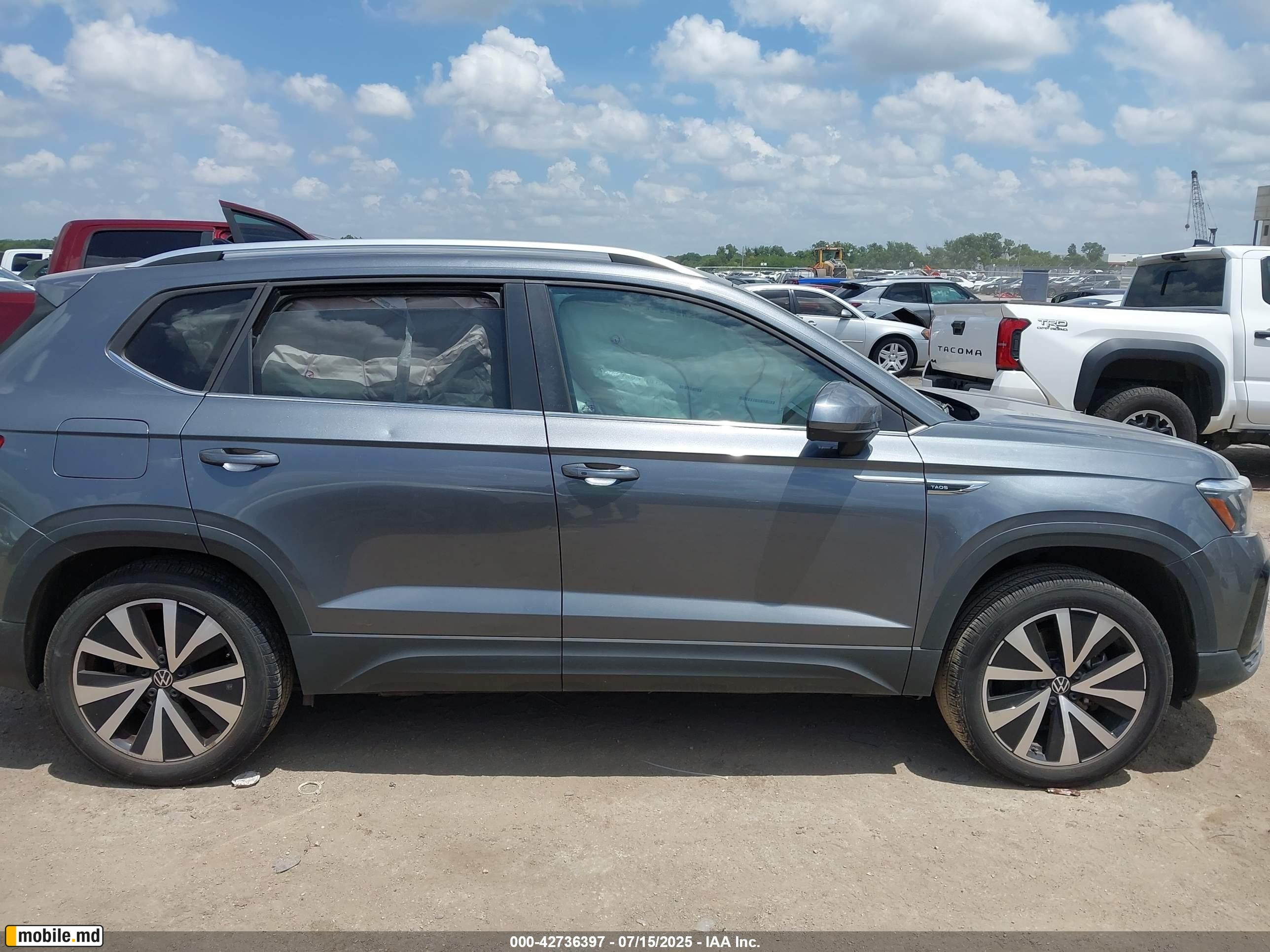 2022 Volkswagen Taos — photo 13