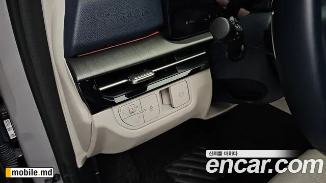 2025 Kia Sportage — photo 18
