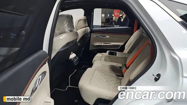 2025 Genesis GV70 — photo 13