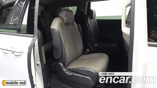 2025 Kia Canival — photo 11