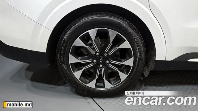 2021 Kia Canival — photo 5