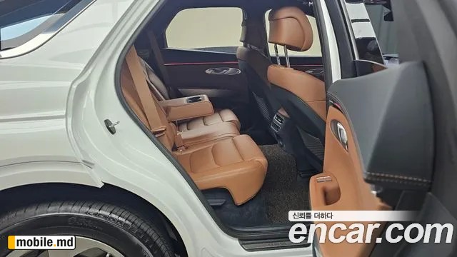 2026 Genesis GV70 — photo 11