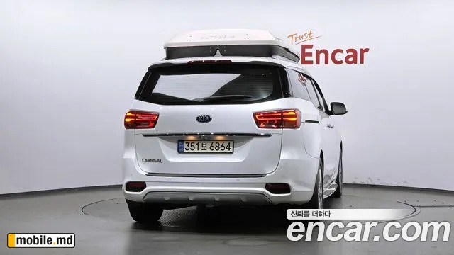 2020 Kia Canival — photo 4