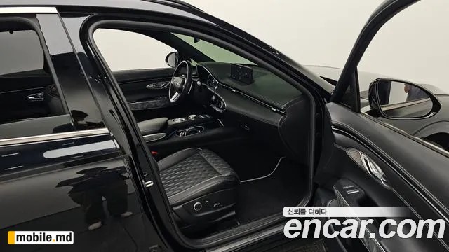 2022 Genesis GV70 — photo 11