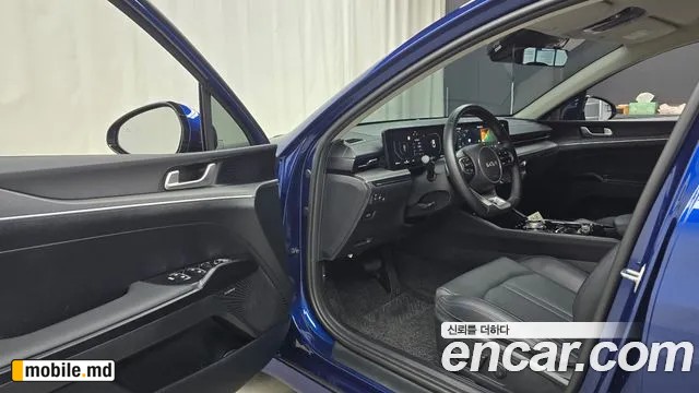 2025 Kia K5 — photo 10