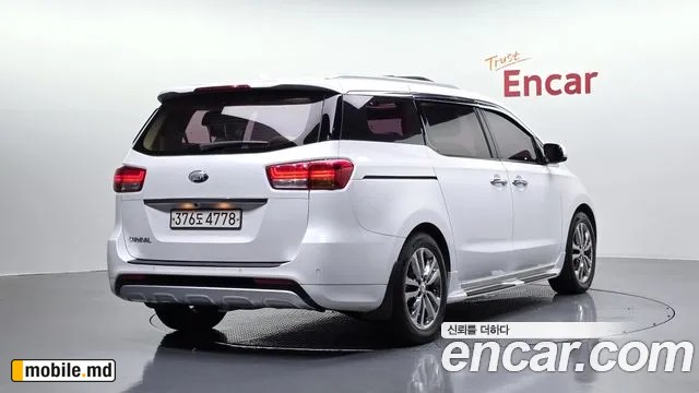 2018 Kia Canival — photo 2