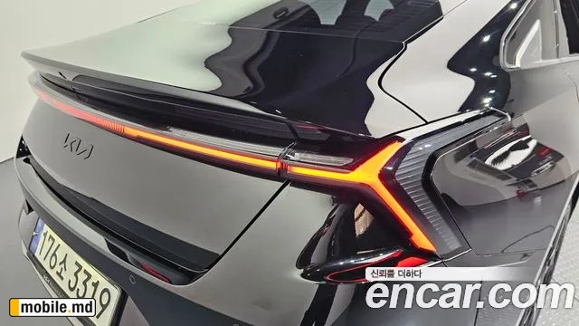 2025 Kia K8 — photo 23