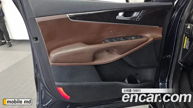 2017 Kia Sorento — photo 24