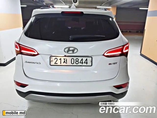 2016 Hyundai Santafe — photo 4