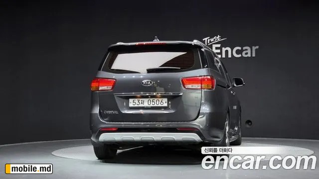 2016 Kia Canival — photo 4