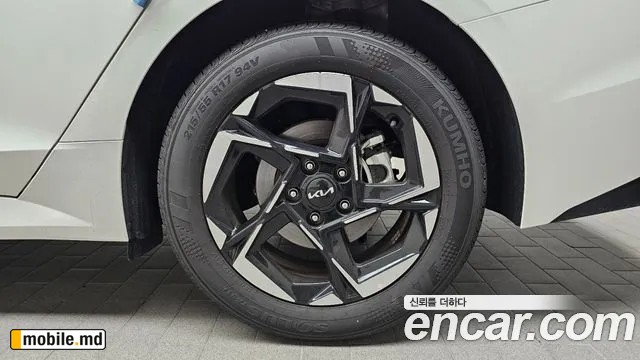 2026 Kia K5 — photo 21