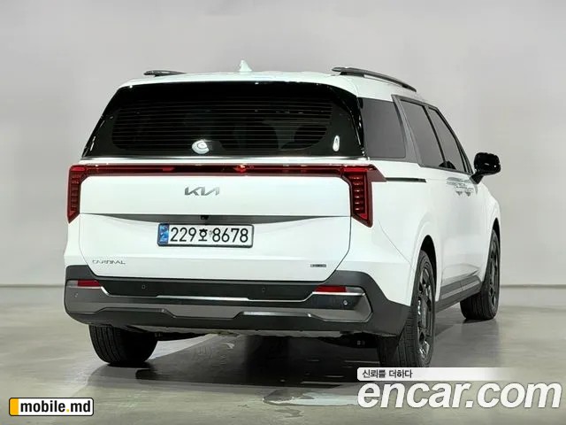 2025 Kia Canival — photo 8