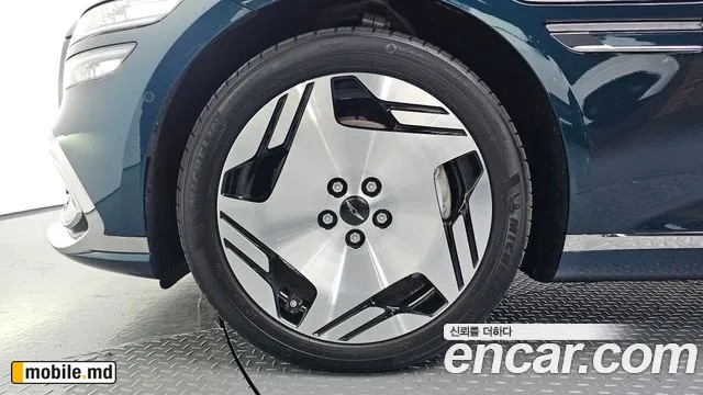 2025 Genesis G80 — photo 5