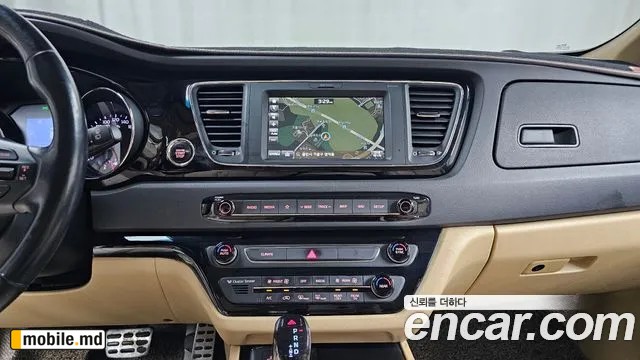 2018 Kia Canival — photo 27