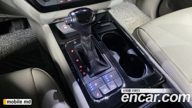 2016 Kia Canival — photo 9