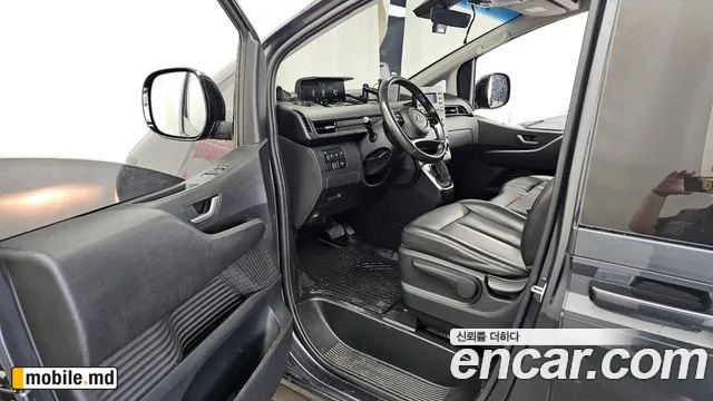 2022 Hyundai Staria — photo 10