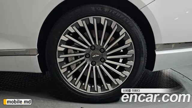 2023 Genesis G80 — photo 21