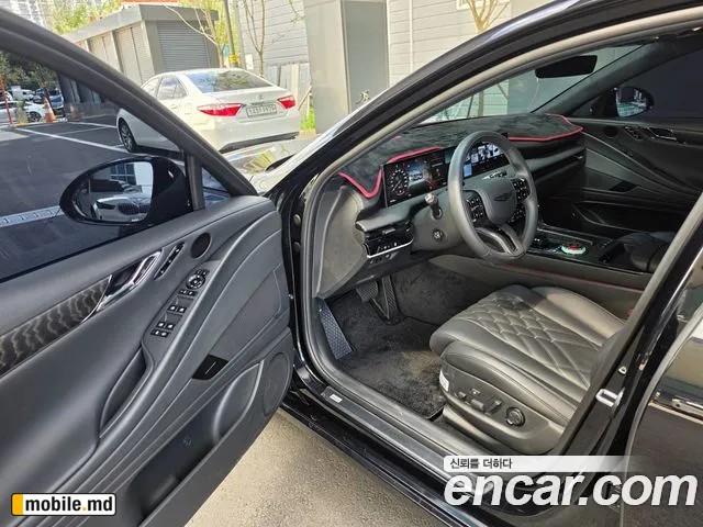 2027 Genesis G80 — photo 12