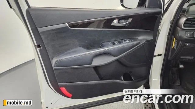 2016 Kia Sorento — photo 24