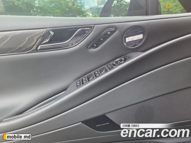 2026 Genesis G80 — photo 12
