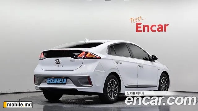 2020 Hyundai IONIQ — photo 2