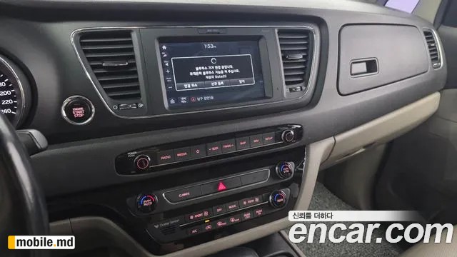 2018 Kia Canival — photo 15
