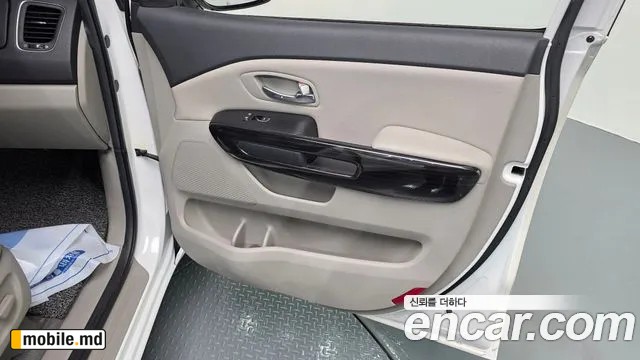 2019 Kia Canival — photo 25