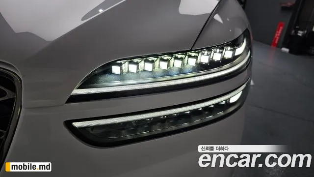 2025 Genesis GV70 — photo 23