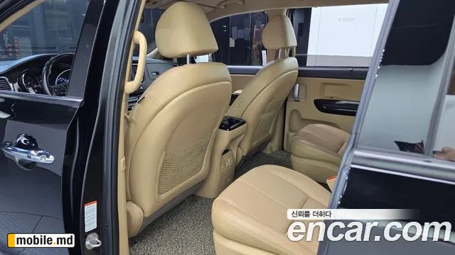 2019 Kia Canival — photo 26