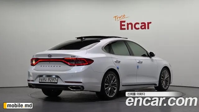 2018 Hyundai Grandeur/Azera — photo 2
