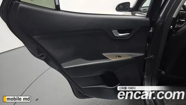 2018 Kia Stonic — photo 25