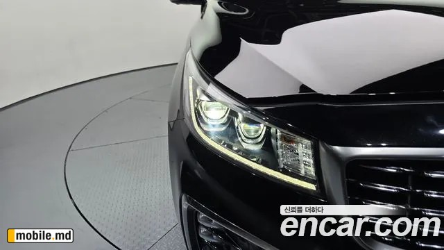 2019 Kia Canival — photo 22