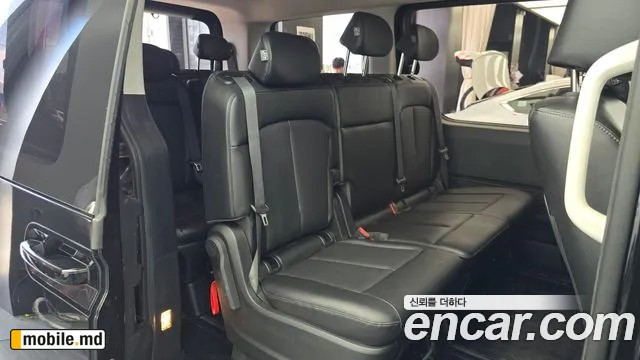 2022 Hyundai Staria — photo 11
