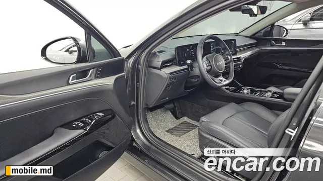 2025 Kia K5 — photo 10