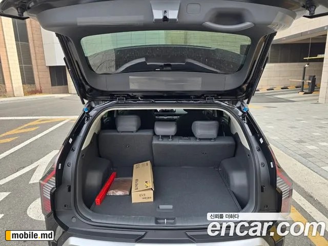 2026 Kia EV3 — photo 6
