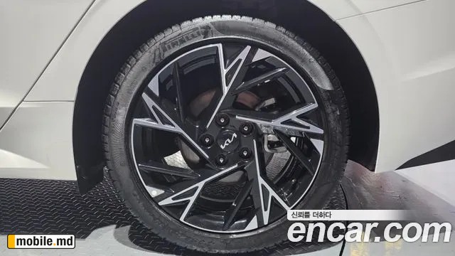 2025 Kia K5 — photo 21