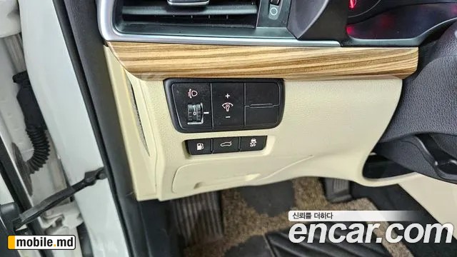 2017 Kia K7 — photo 17