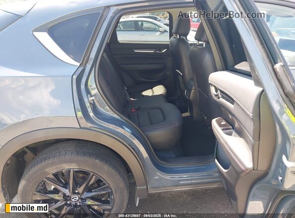 2024 Mazda 2 — photo 8