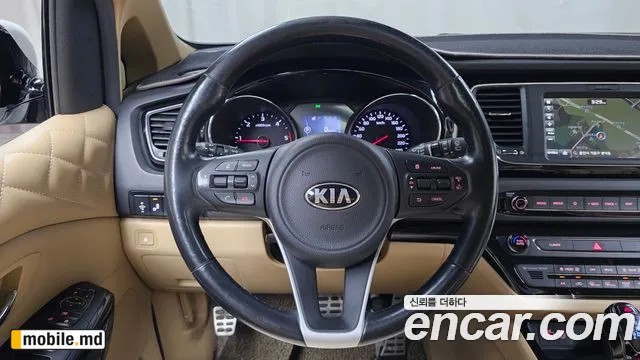 2018 Kia Canival — photo 13