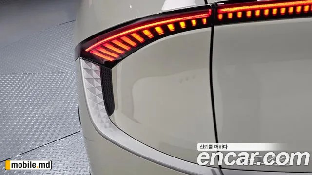 2023 Kia EV6 — photo 23